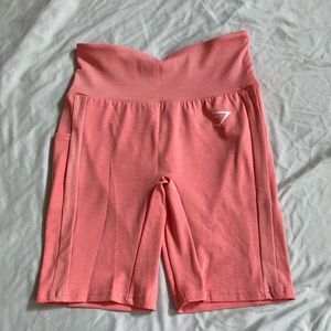 GYMSHARK SOL SHORTS - CORAL - SZ MED 💗